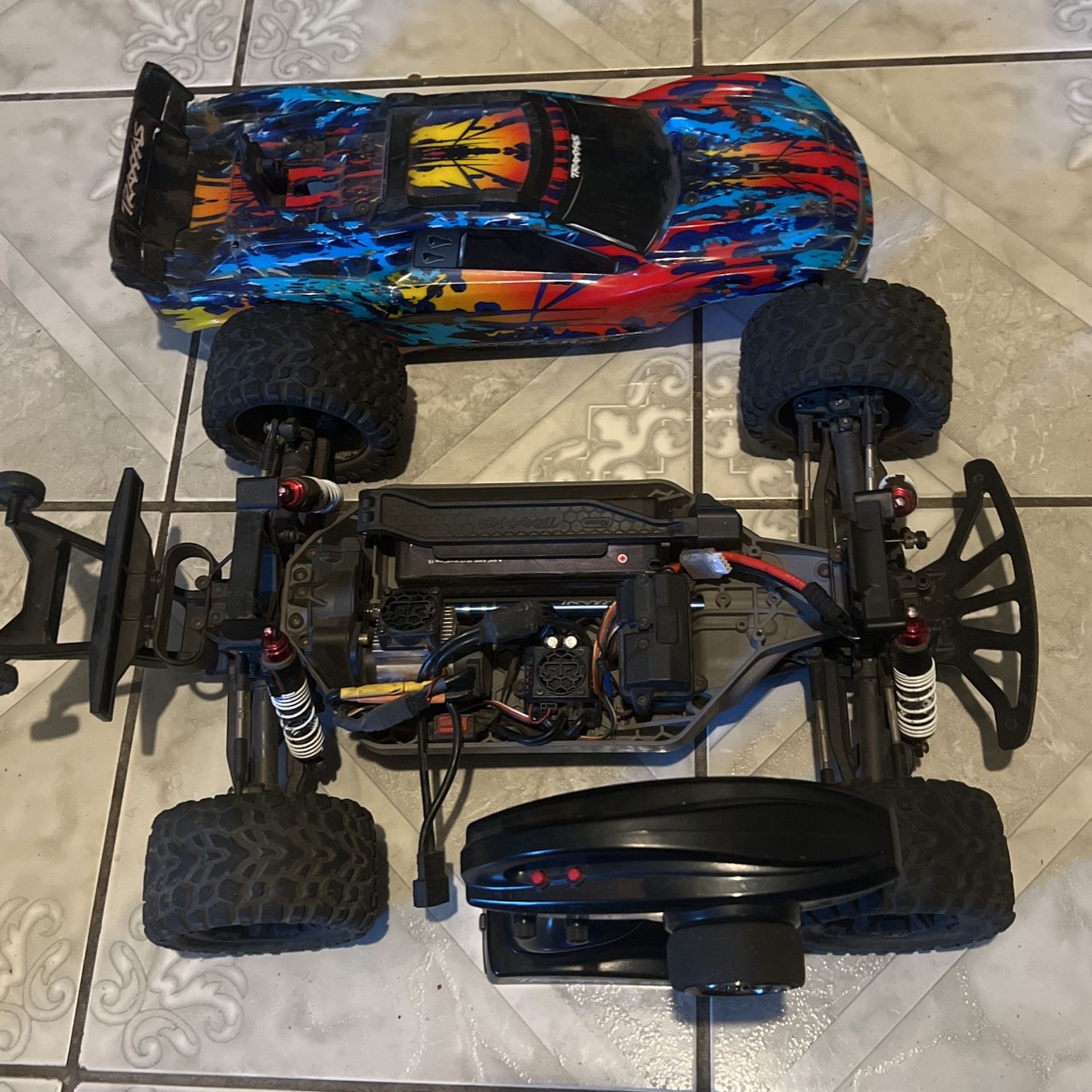 Traxxas Rustler 4x4 Combo Konect 4000kV - 1/10 - Neuf Sans Boîte