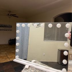 Vanity mirror