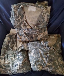 4x Like New (1 still has tags) ACUs Set, Top & Bottom S XShort