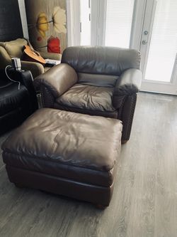 Couch With Foot Rest