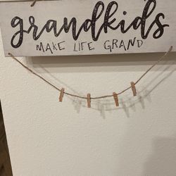 Grandkids Sign With Photo Hangers