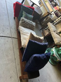 Pillows decor set all 15 dlrs