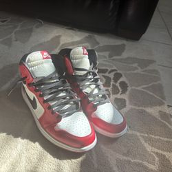 Jordan 1- Chicago Size 12