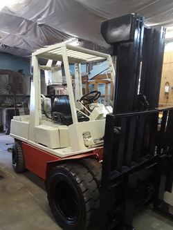 Forklift
