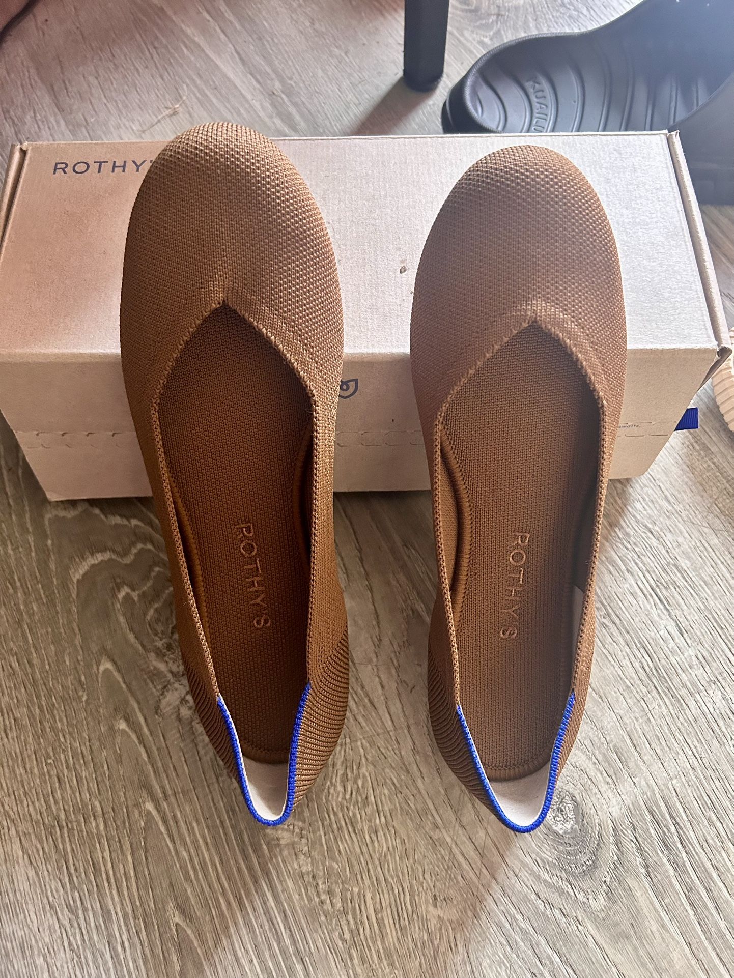 BRAND NEW - Rothy’s Flats - Size 8