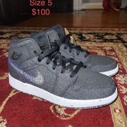 Jordan 1 Mid Crater 