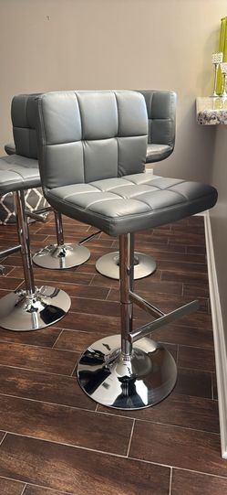 Counter/Bar Stools set of 4