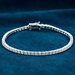 3MM 8” Moissanite Tennis Bracelet 
