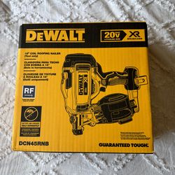 NEW DEWALT 20V MAX 15-Degree Electric Cordless Roofing Nailer (Tool Only)