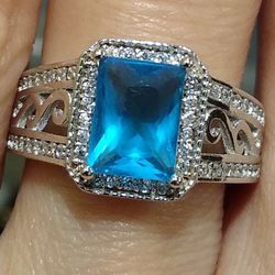 Gorgeous 🆕 London Blue Topaz Sterling Silver Ring 💍 SIZE 6! 💙