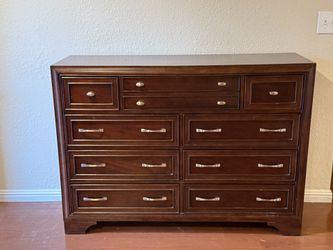 Dresser, with 9 drawers