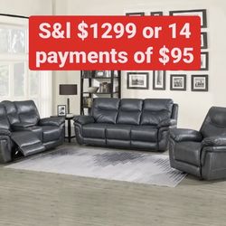 Grey Reclining Sofá And Loveseat 