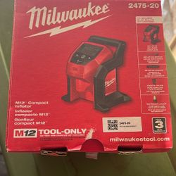Milwaukee Portable M12 Compact Inflator