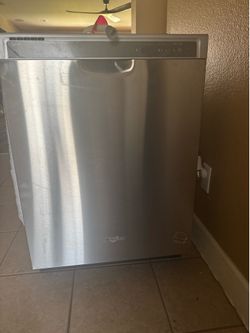 Dishwasher (whirlpool)