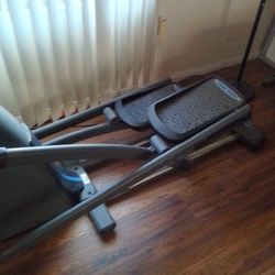 Máquina   para ejercicio  $400