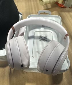 Beats Solo 4