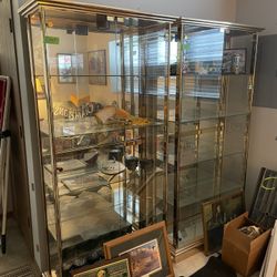 Display Cases, Mirrored and Clean