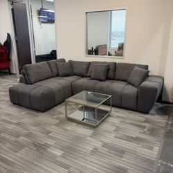 Brand New 🛋️ Modern L LAF Sectional Sofa 
