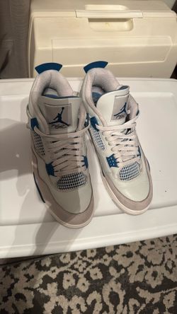 Air Jordan 4 Retro ‘Military Blue’ 2024