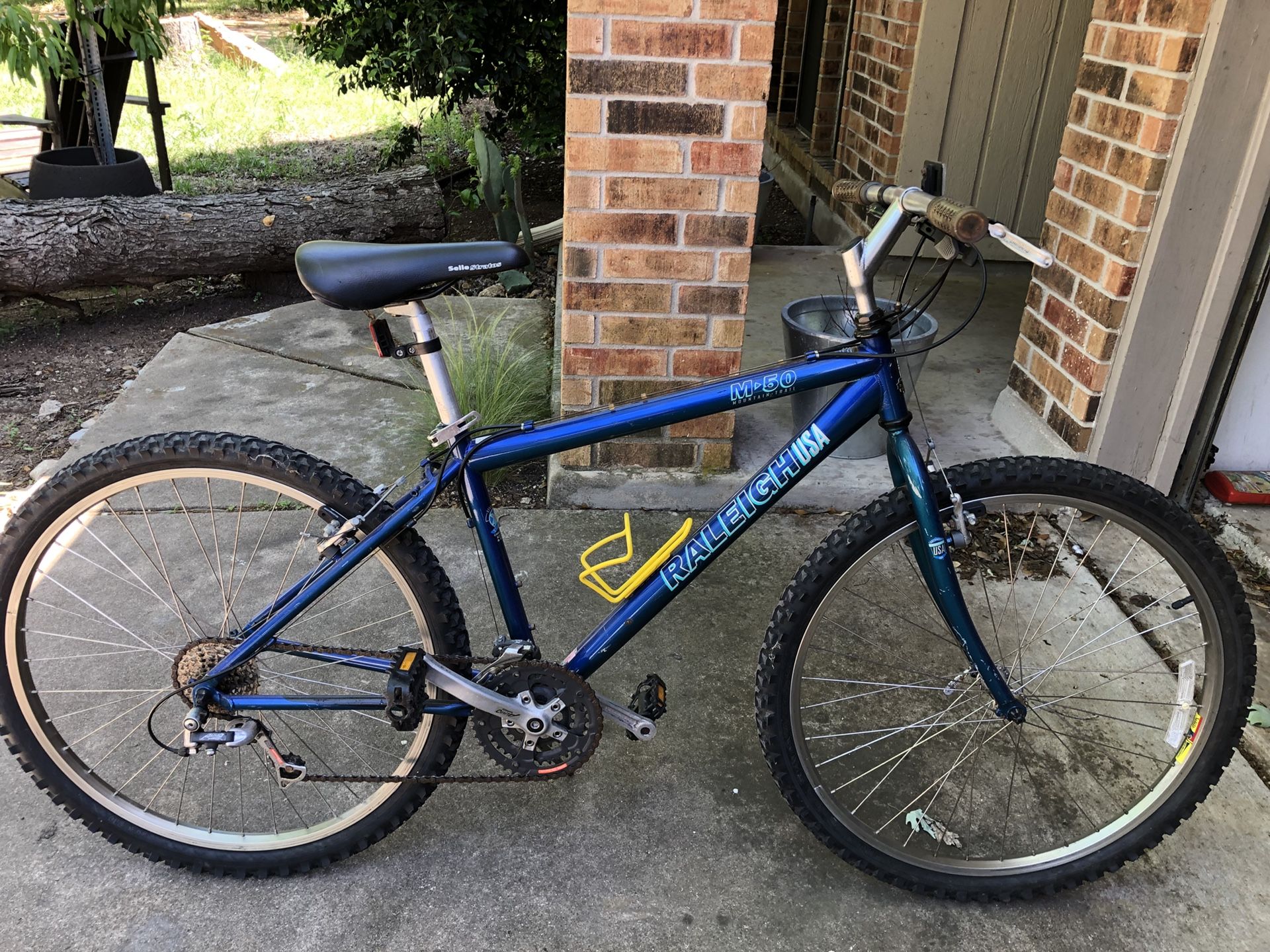 balance bike with brakes and pedals