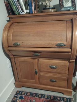 Roll top desk