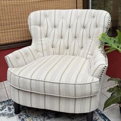 Cozy Armchair 