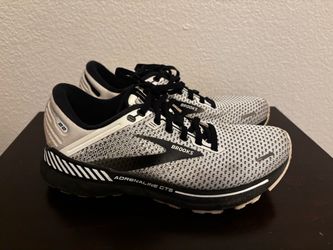 Brooks Adrenaline GTS 22 Running Shoes