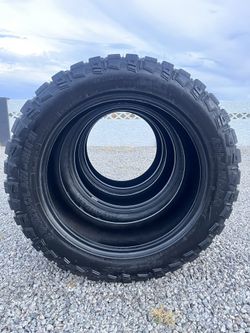 33x12.50xR22 MT tires Llantas