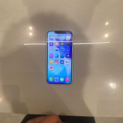 iPhone 16e