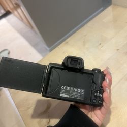 Canon M50 Digital Camera 