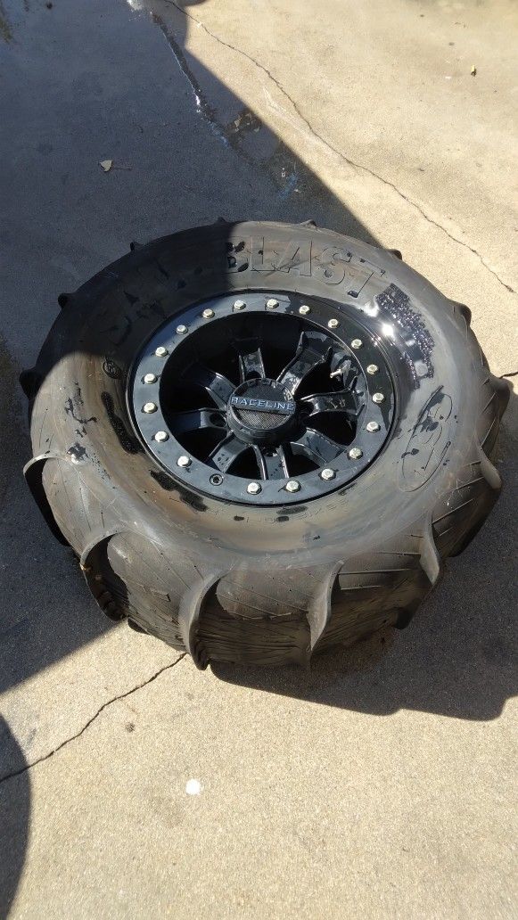 Canam X3 Paddle Tires for Sale in Calimesa, CA OfferUp