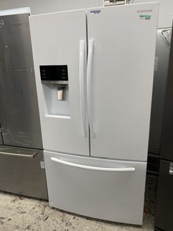 Samsung French door in glossy white