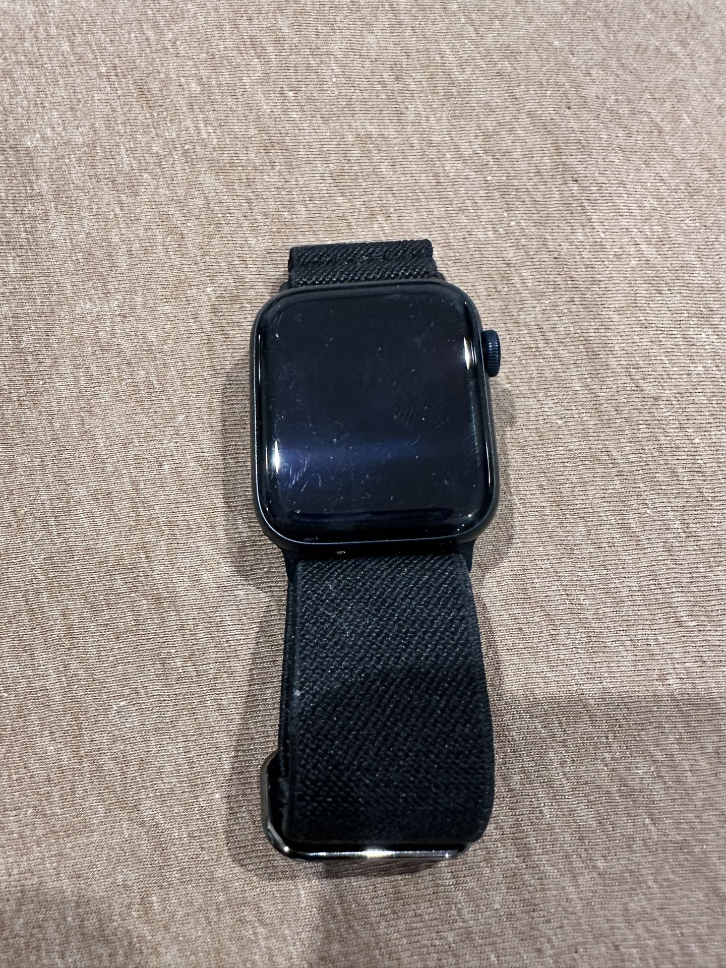 Apple Watch SE GPS+Cellular