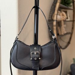 Black Purse 