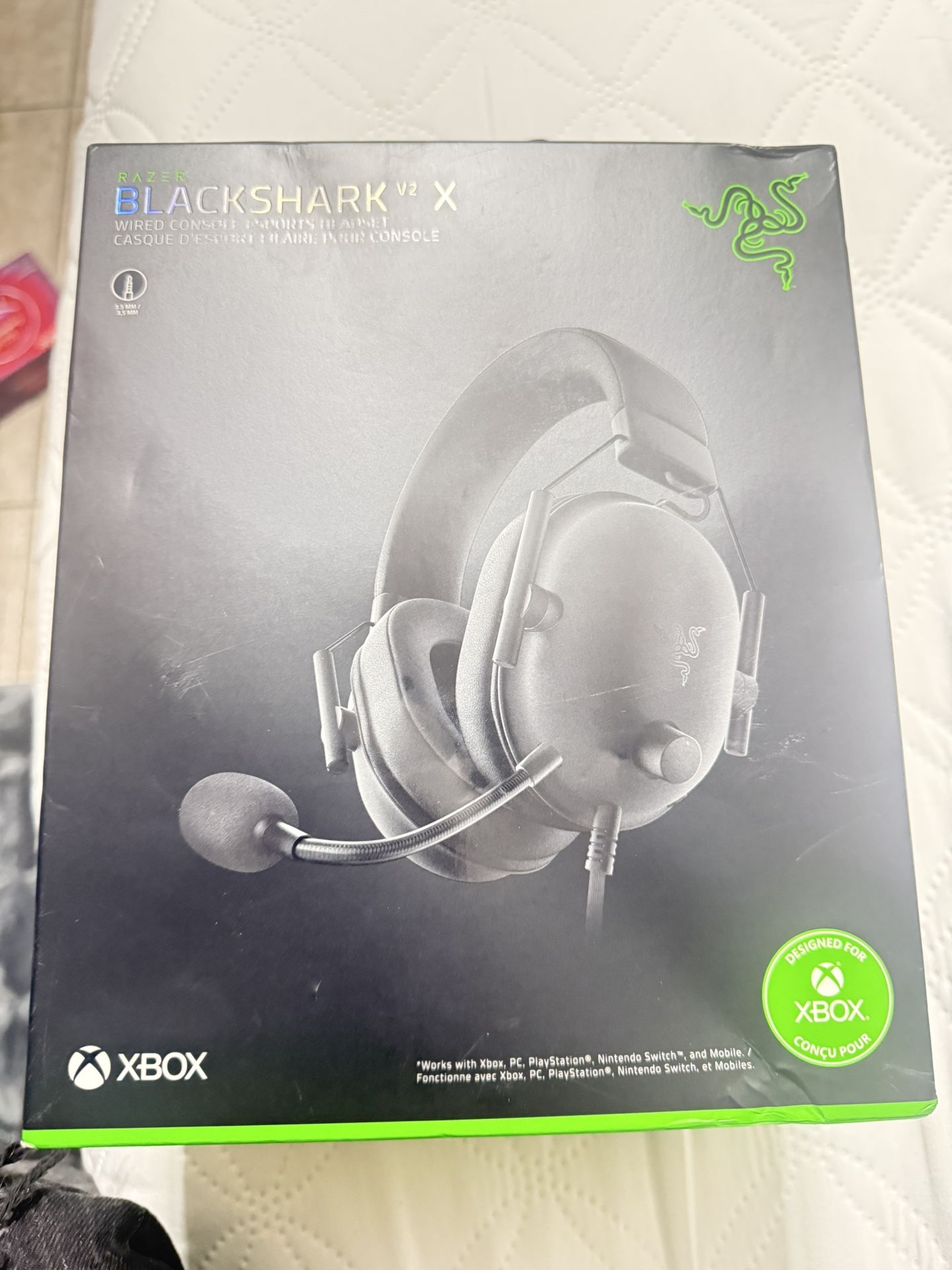 Razer BlackShark V2 X Xbox Gaming Headset: 50mm Drivers - Cardioid Mic - Lightweight - Comfortable, Noise Isolating Earcups - for Xbox Series X, Serie