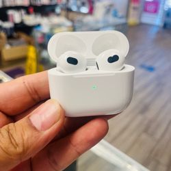 AirPods 3