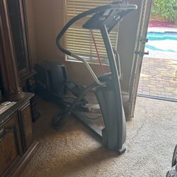 Precor EFX 5.23  Elliptical 