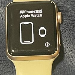 Apple Watch Series 3 38mm In Very Good Condition Rose Gold 