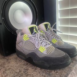 Air Jordan 4 Retro SE Size 10.5