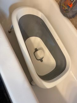 Baby bath items