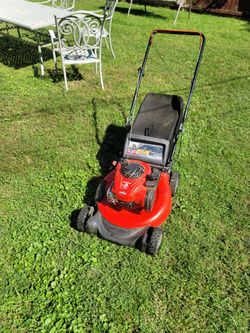 Craftsman M110 21" 140cc Push Lawn mower Good Condition (Retail $350)