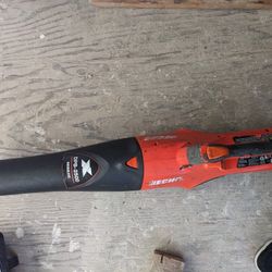 Dbp 2500 Eco Hand Held Leaf Blower 
