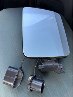 BMW i3 electric socket cover