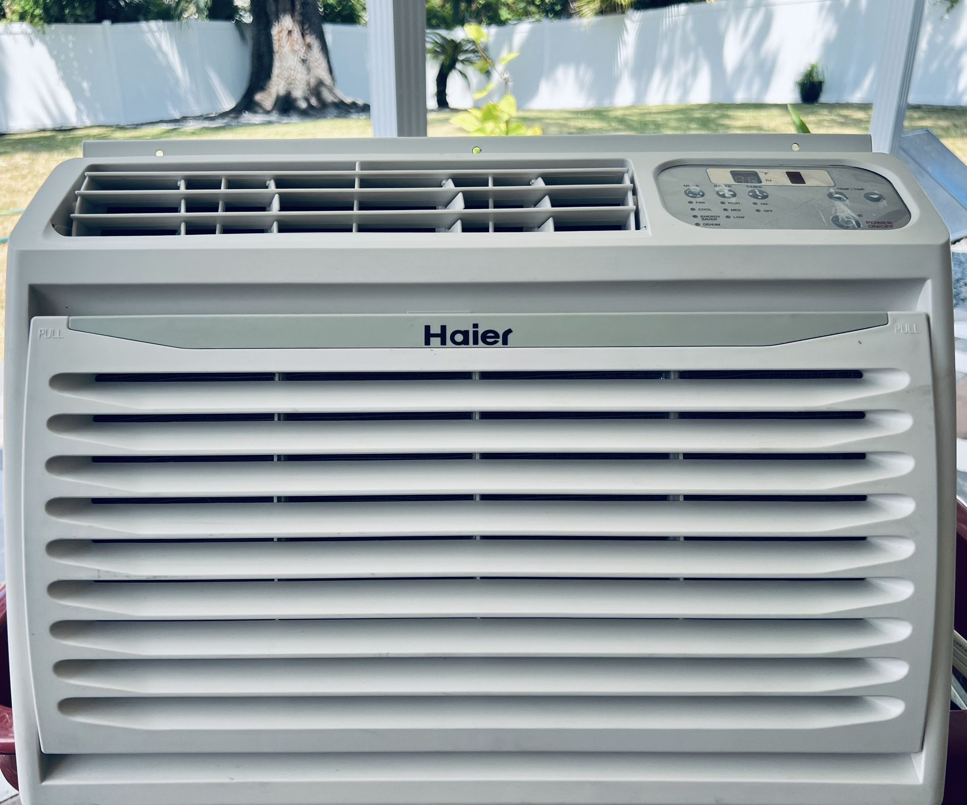 Air Conditioner Dehumidifier AC Haier 10,000 BTU with Remote Control 