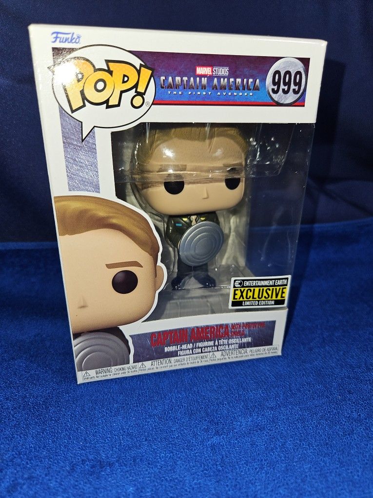 Funko Pop! Vinyl: Marvel - Captain America with Prototype Shield (Metallic)