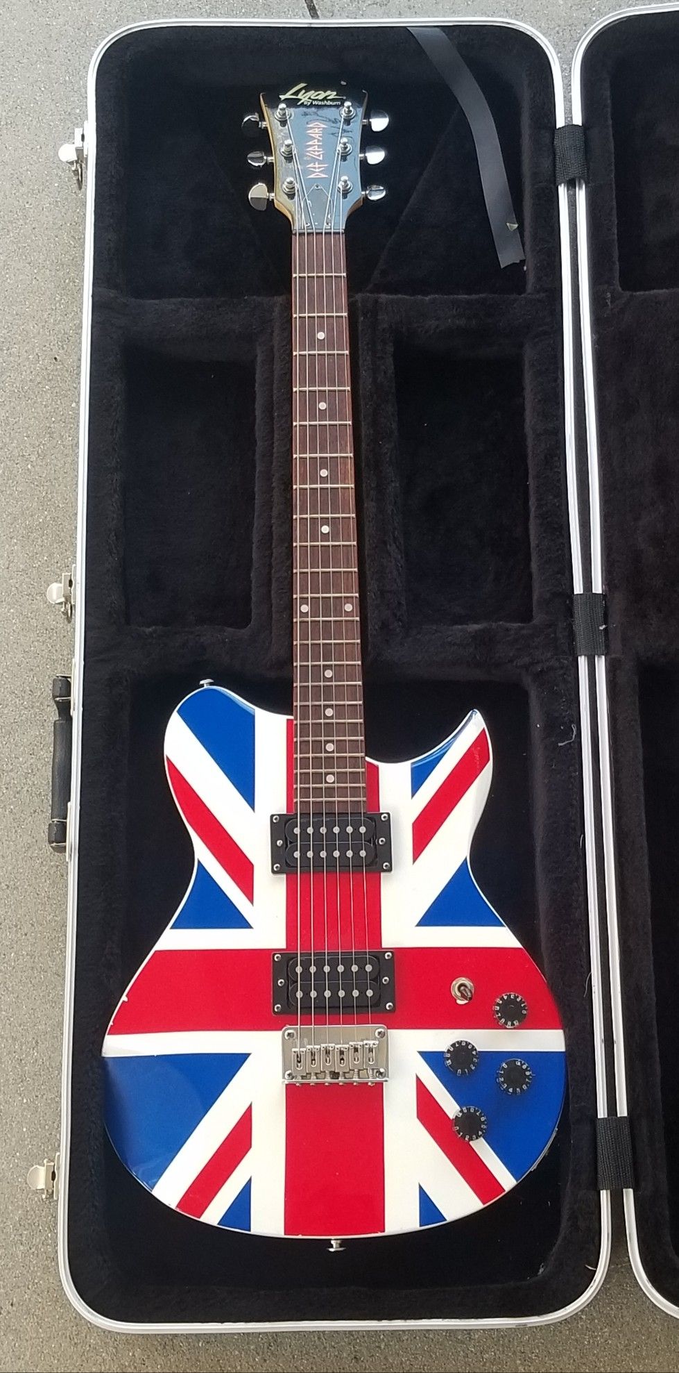 Lyon def leppard guitar outlet