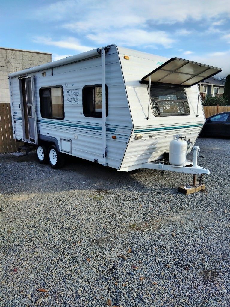 1995 Nash 20ft Travel Trailer 