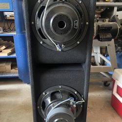Skar audio dual 12’s, pioneer amp, and kenwood stereo 