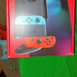 Nintendo Switch (Boxed – Red/Blue Joy-Cons)