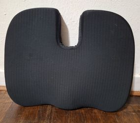 Ergonomic memory foam seat cushion (coccyx cushion or tailbone relief)